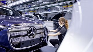 Der elektrisch angetriebene Mercedes-Benz GLC entsteht seit Anfang Mai in Bremen in Serie. (Bild: Mercedes-Benz)