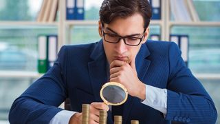 Ohne klare Strategie geraten Cloud-Kosten in der Industrie schnell außer Kontrolle. (Bild: © Elnur - stock.adobe.com)