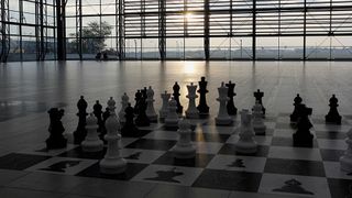 Mithilfe vorkonfigurierter Kontrollmechanismen in der Cloud können Finanzunternehmen Regelkonformität gewährleisten und zusätzlich Compliance-Kosten reduzieren. (Bild: rogit - stock.adobe.com)