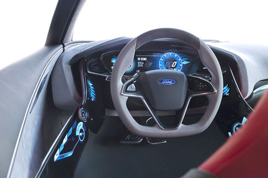 Die Elektronik soll die Daten mit einer Computer-Cloud tauschen. (Ford)