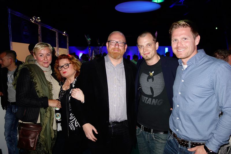 (v. l.) Christine Händler, Ufo, und Jörn Beckmann, comTeam, und Felix Bechmann, Label-the-cable, und Philipp Weidenhammer. (Bild: IT-BUSINESS)