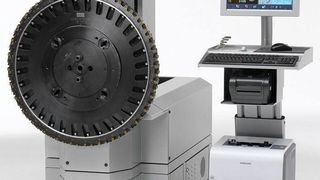 Bild 1: Einstell- und Messgerät Gemini für Kurbelwellen-Fräser. (Archiv: Vogel Business Media)