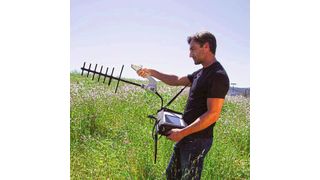 Den Störer finden: Mit einer an den Interference-Hunter angebrachte Richtantenne lokalisiert eine mögliche Störquelle. (Anritsu)