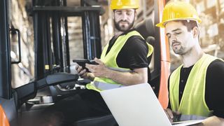 Die zielführende Rekrutierung von gutem Personal in der Logistikbranche hängt zu einem guten Teil vom „Gewusst-wie“ ab. „Nicht geschimpft ist genug gelobt“ ist out. (© nd3000 - Fotolia.com)