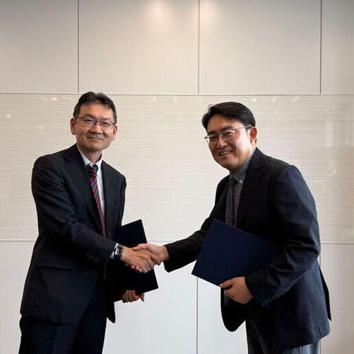 From left: Yuichiro Kato, Executive Officer, Head of the Low Carbon Fuel Value Chain Division, Jera; and Edward Cho, Executive Vice President, Samsung C&T. (Source:  Jera)