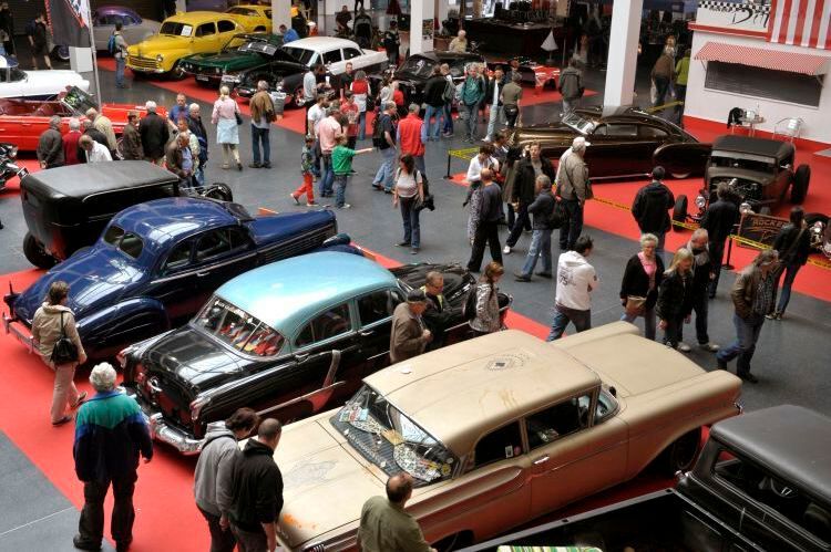 Ebenfalls ein Themenschwerpunkt: Eine Halle nur für Amis. Hier kommen Fans us-amerikanischen Automobilbaus auf ihre Kosten. (Foto: Klassikwelt Bodensee)
