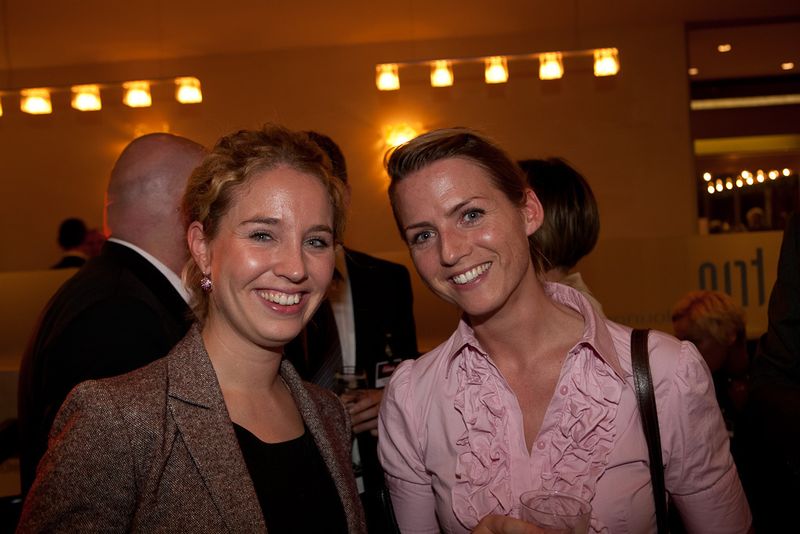 (v.l.) Claudine Petit (Woelke von der Brüggen) mit Stefanie Rösmann (GFK) (Archiv: Vogel Business Media)