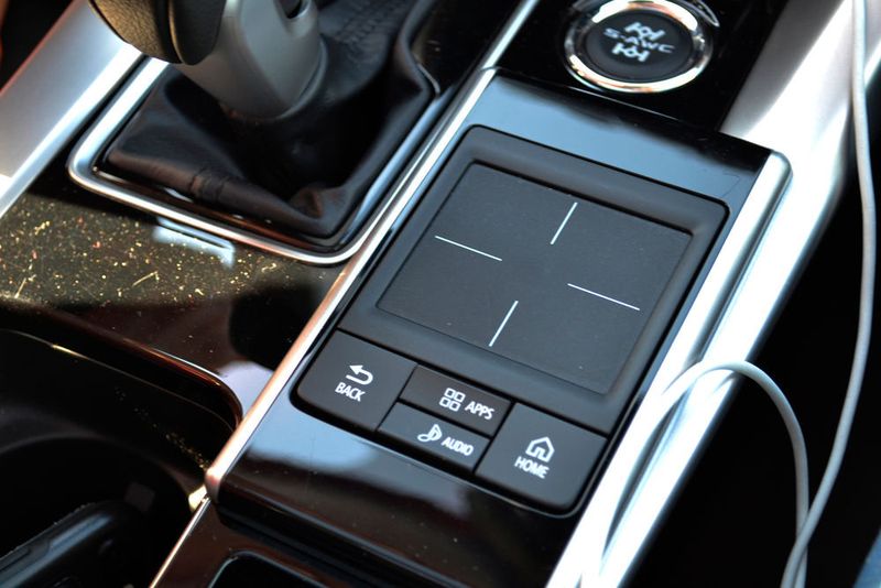 ... das sich optional auch per Touchpad bedienen lässt. (Seyerlein / »kfz-betrieb«)