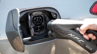 Mercedes-Benz plant doch keine vollelektrische Modellgeneration ab dem Jahr 2028. (Bild: © Daimler AG)