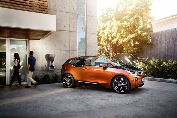 Der BMW i3 hat eine Reichweite von 130 bis 160 km (BMW)