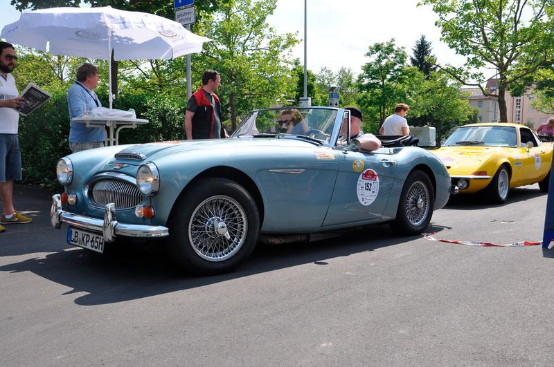 … oder mit einem Austin Healey 3000 MK aus dem Jahr 1967. (Grimm)