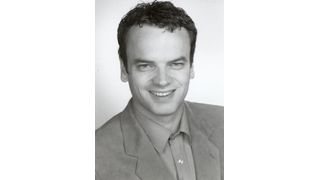 Christian Peters, wissenschaftlicher Mitarbeiter am Faserinstitut Bremen: „Auf der Werkstoff- und Prozessseite wird eine Kostenreduzierung erreicht.“  (Bild: Faserinstitut Bremen)