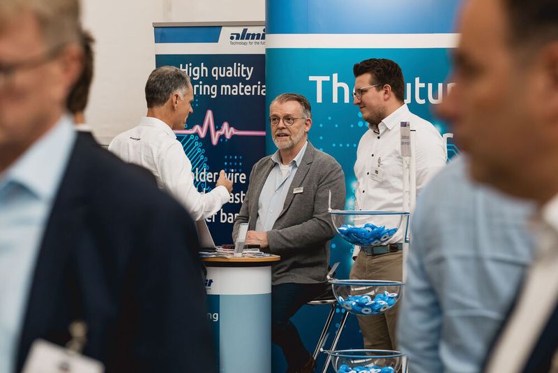 Der EMS-Tag 2024 in Würzburg bringt die Branche an einen Tisch, an dem Ideen und Lösungsansätze für Multikrisen diskutiert werden. (Bild: Stefan Bausewein)