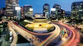  (Endress+Hauser; © eyetronic - stock.adobe.com)