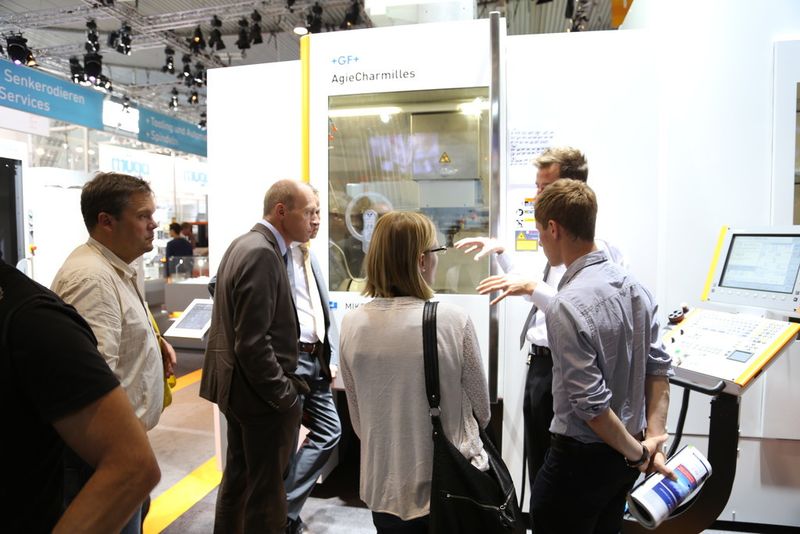 GF Machining Solutions auf der AMB 2014: Das völlig neue  Spindel-Kollisions-System, das bei Kollisionen der Spindel mit dem Werkstück eine Beschädigung der Spindel ausschliesst, fand enormes Interesse bei den Besuchern. (Bild: Böhm)