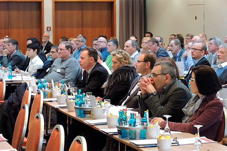 Mehr als 100 Igedos-Mitglieder waren der Einladung gefolgt ... (Foto: Reich)