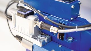 Proportional-Druckregelventile von Bosch Rexroth sind nun mit der neuen digitalen On-Board-Elektronik ausgerüstet, die ohne Feldbus auskommt. (Bosch Rexroth)