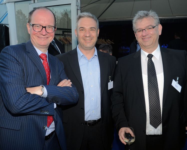 Herweck-Vorstand Dieter Philippi (l.), Jochen Ilg, (Ursapharm, Mitte) und Rudolf Mohr. (IT-BUSINESS)