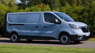 Renaults Trafic kann nun auch mit E-Antrieb bestellt werden. (Bild: Renault)