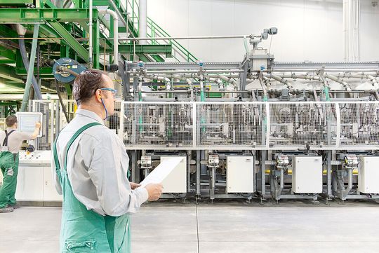 Wasserstoff spielt in Wolframs Produktionsprozess eine zentrale Rolle: Er ist der Reaktionspartner, der Wolframoxid in Metallpulver umwandelt.(Bild:  Wolfram)