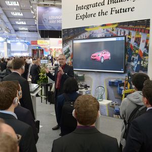 34 % der vom VDE befragten Unternehmen sind bereits konkret mit dem Thema Industrie 4.0 befasst. Allerdings befinden sich davon 70 % noch in der Beobachtungs- bzw. Analysephase.