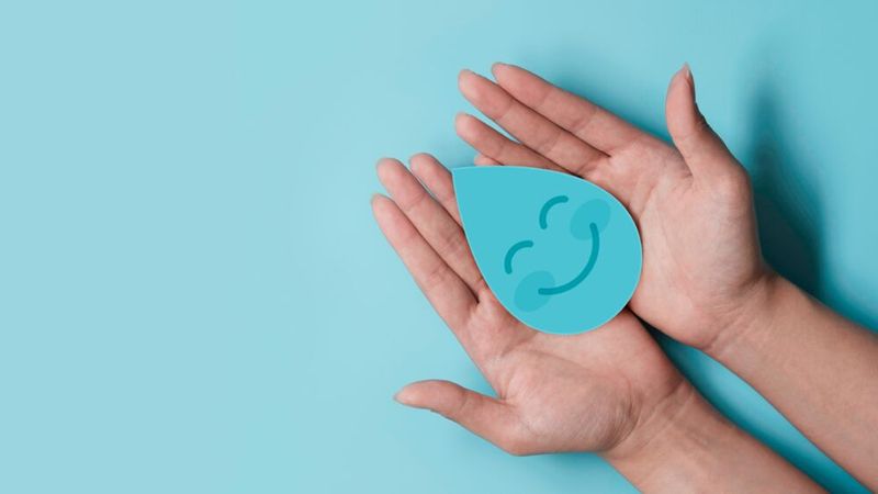 Welche Technik hällt Server kühl und hilft, im Rechenzentrum Wasser zu sparen?(Bild: ©  LAONG - stock.adobe.com)