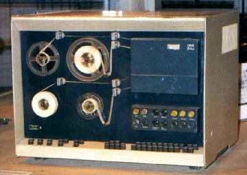 Das Konrad-Zuse-Museum Hoyerswerda erinnert auch an Professor Joachim Lehmann, einen der Computerpioniere der früheren DDR. Hier die von ihm mitentwickelte Rechnenanlage D4a.(RobotronTechnik.de)