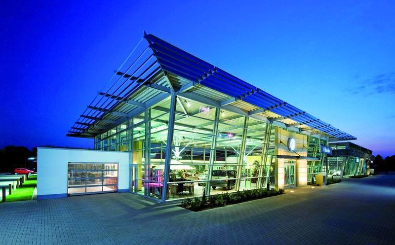 Volkswagen-Vertrieb auf dem neuesten Stand in Minden.  (Foto: Glinicke)