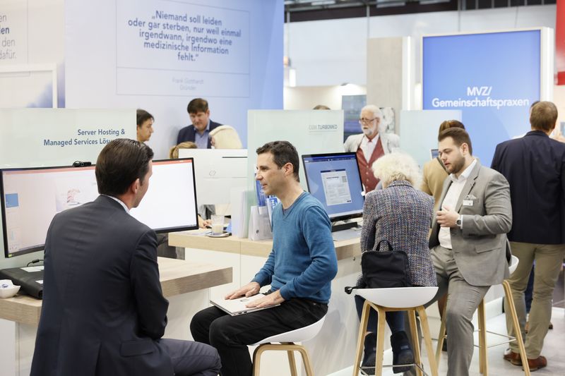 Messerundgang Halle 12 (Messe Düsseldorf, Constanze Tillmann)