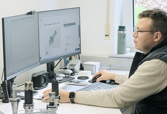 Die auf dem Haimer «Microset UNO automatic drive» gemessenen Werkzeugdaten lassen sich von «WinTool» direkt ins CAD/CAM-System importieren, so dass die Programmierer mit Ist-Daten arbeiten können.(Bild:  Haimer)