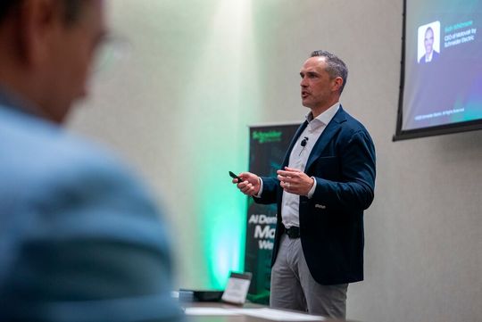Rich Whitmore, President und CEO der Motivair Corporation: „Flüssigkhlung ist heute für Rechenzentrumsbetreiber heute Pflicht.“(Bild:  Schneider Electric)