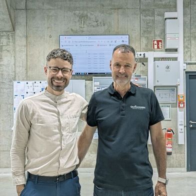 Partner: Dr. Alexander Grimm, Co-Gründer und -Geschäftsführer von Aspaara (links), und Markus Schuhmacher, Betriebsleiter des Graf Hardenberg Karosserie- und Lack-Zentrums in Karlsruhe. (Bild: Rosenow – VCG)
