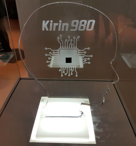Mobile AI Chipsets wie Kirin 980 von Huawei machen KI-Dienste auf Smartphones auch ohne Cloud möglich. (Oliver Schonschek)
