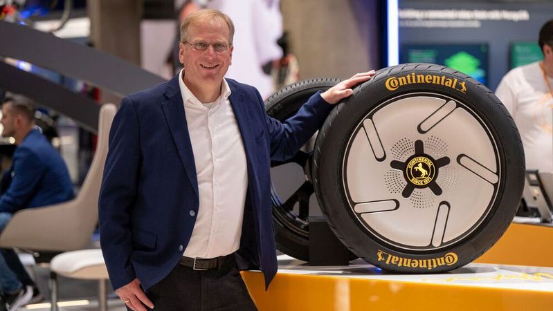 Die Technologie Conti City Plus reduziert durch ein spezielles Profil, eine neu konstruierte Karkasse und eine speziell angepasste Gummimischung den Gesamtenergieverbrauch eines Reifens um bis zu zehn Prozent.(Bild:  Continental)