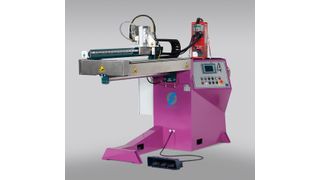 Die Längsnahtschweißmaschine Elena 1000-II D60 von Schnelldorfer Maschinenbau schweißt Bleche ab 0,2 mm. (Bild: Schnelldorfer)