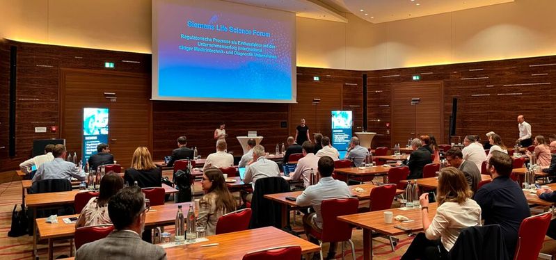 Regulatorische und digitale Prozesse standen beim Siemens Life Science Forum im Mittelpunkt.