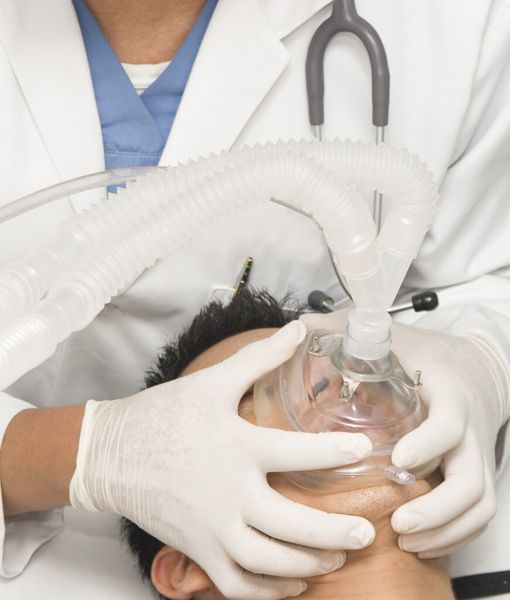 Je nach Patient und Umgebung variieren bei der medizinischen Beatmung die Anforderungen an die Gerätesensorik. (Bild: Sensirion)