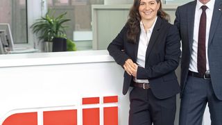 Haben die GTÜ im Tätigkeitsbereich Homologation gestärkt: die Geschäftsführer (v. li.) Dimitra Theocharidou-Sohns und Robert Köstler. (Bild: GTÜ)