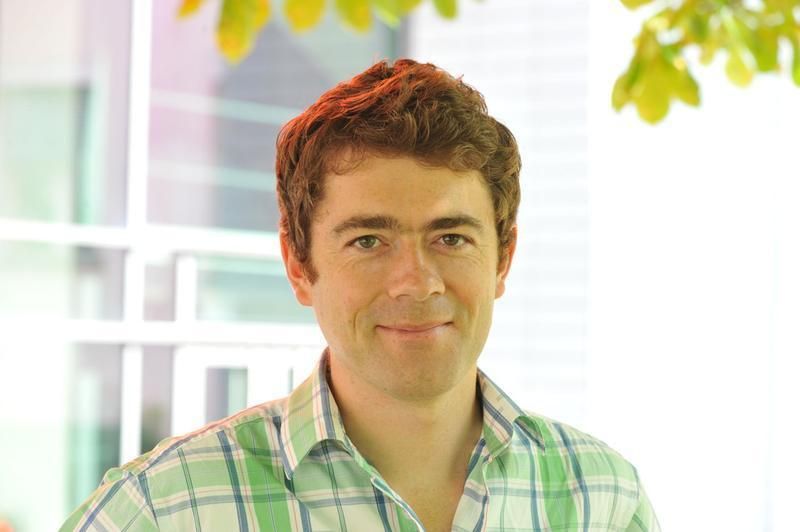 Dr. James Poulet erforscht Veränderungen im Gehirn, die auf Aktivitäten der Nervenzellen (Neuronen) zurückgehen. Hierfür erhält der MDC-Forscher in den kommenden fünf Jahren 1,5 Millionen Euro Förderung vom europäischen Forschungsrat.  (Bild: David Ausserhofer, MDC)