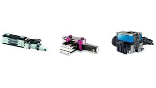 Hier sind die hochpräzisen Walzen- und Zangenvorschübe in typischer „Schweizer Qualität“ sowie Sondermaschinen für die Optimierung von Produktionsprozessen an Stanzpressen. Von links: der Mini, der Däumling und der Drahtige. Bild: Zehnder & Sommer (Archiv: Vogel Business Media)