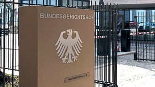 Ist ein Neuwagen nicht in Ordnung, kann der Käufer in den ersten zwei Jahren grundsätzlich frei wählen, ob er eine Nachbesserung möchte oder den Austausch des Autos. (Bild: BGH)