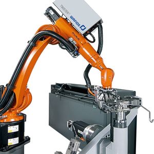 Die Kombination von Rohrbiegemaschine und Roboter von Wafios eröffnet neue Möglichkeiten.