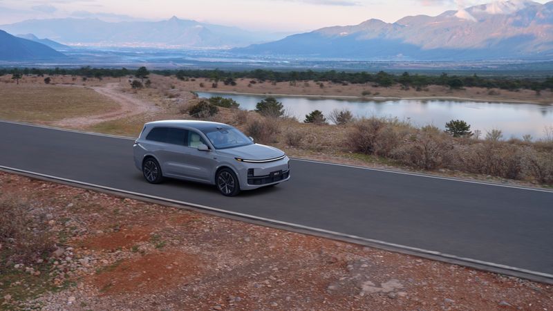 Der neue Li L9 sei laut Hersteller kein Auto mehr, sondern verkörperte künstliche Intelligenz.(Bild:  Li Auto)