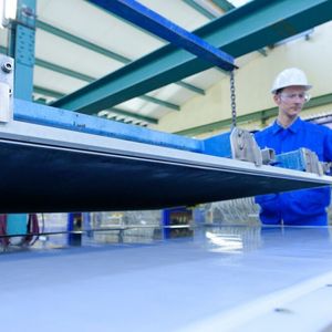 Die hochautomatisierte, europäische Fertigung bei Thyssenkrupp soll die Produktion von grünem Wasserstoff im industriellen Maßstab ermöglichen.