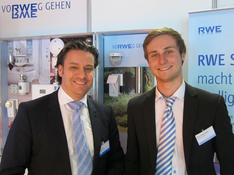 Ohne Strom läuft bei (l.) René Caplan und Pierre Bannenberg, RWE Effizienz, relativ wenig. (Bild: IT-BUSINESS)