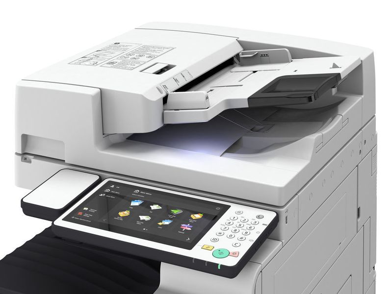 Für die direkt Bedienung am Gerät steht nun ein 11-Zoll-Touchscreen bereit. (Canon)