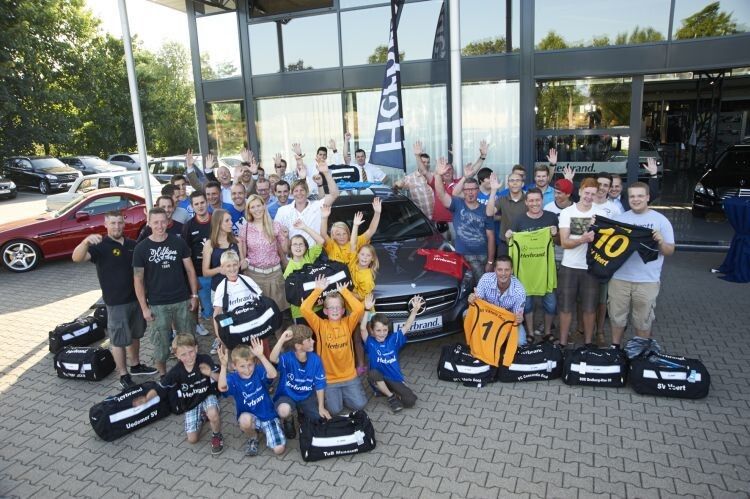 Als Marketinginstrument hat Herbrand bereits zwei Mal eine Trikot-Aktion für regionale Vereine ausgerufen. (Foto: Herbrand)