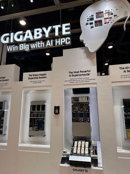 Gigabyte setzte auf die AI Karte! Das Thema auf der CES. (Bild: Vogel IT-Medien )