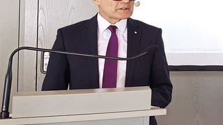 In seinem Bericht auf der Delegiertenversammlung ging Präsident Michael Ziegler auf aktuelle und künftige Herausforderungen ein.  (Kraus/Kfz-Gewerbe Baden-Württemberg)