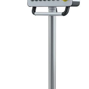 Mit dem mobilen Standfuß wird die die Bedienung von Maschinensteuerungen flexibler. Für den verbesserten Zugang zur Steuerung wurde der Standfuß für das Profi-Plus System jetzt noch filigraner ausgeführt.